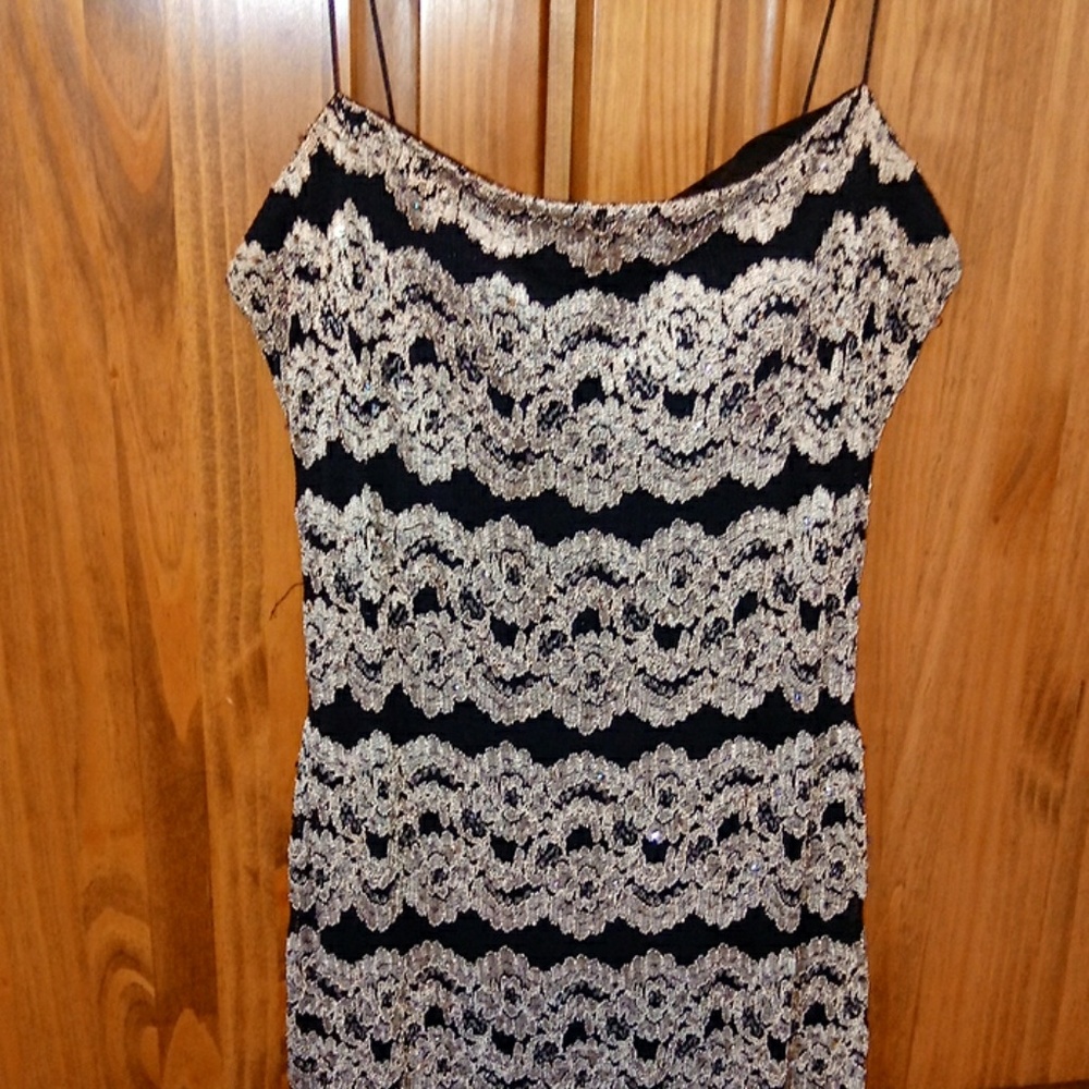 Pretty Gown - image 2